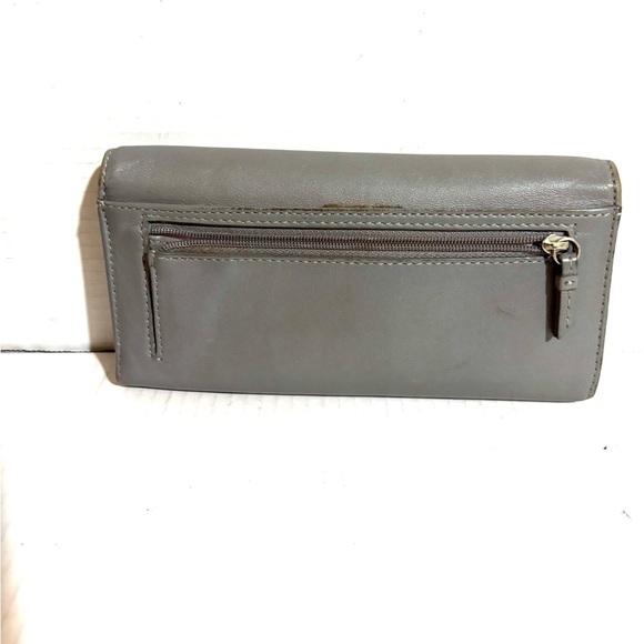 Coach Silver Leather Women's Wallet - Picture 2 of 6